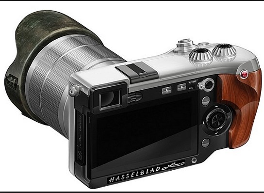 Leica радует поклонников DSLR компактной камерой V-Lux 3